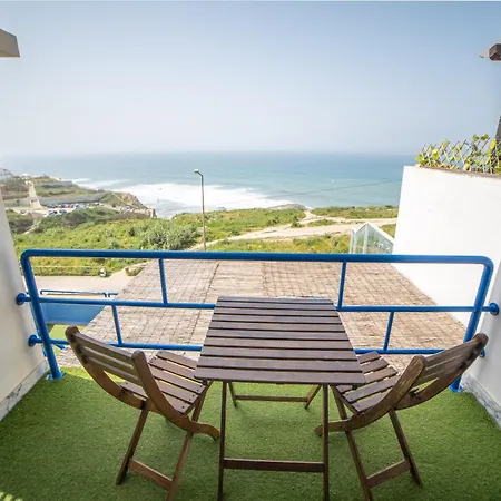 Saltline Surf House * 에리세이라