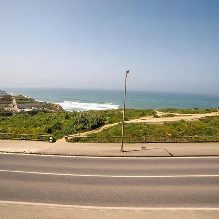 Saltline Surf House 호스텔 *