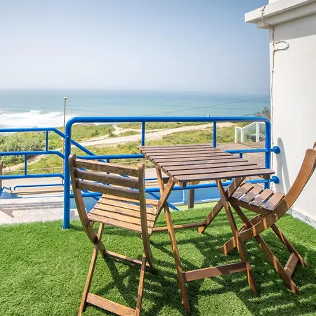 Saltline Surf House 호스텔 *